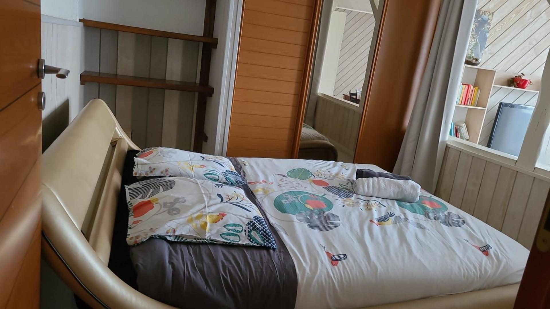 Appartement Vue Mer, Rdc, Plage De Trestrignel Perros-Guirec Buitenkant foto