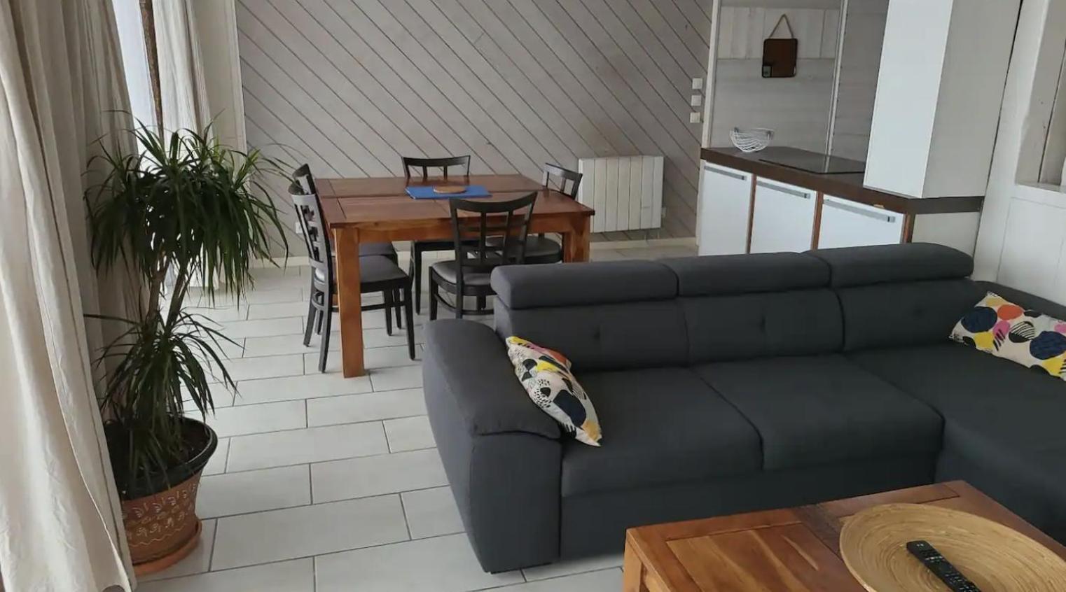 Appartement Vue Mer, Rdc, Plage De Trestrignel Perros-Guirec Buitenkant foto